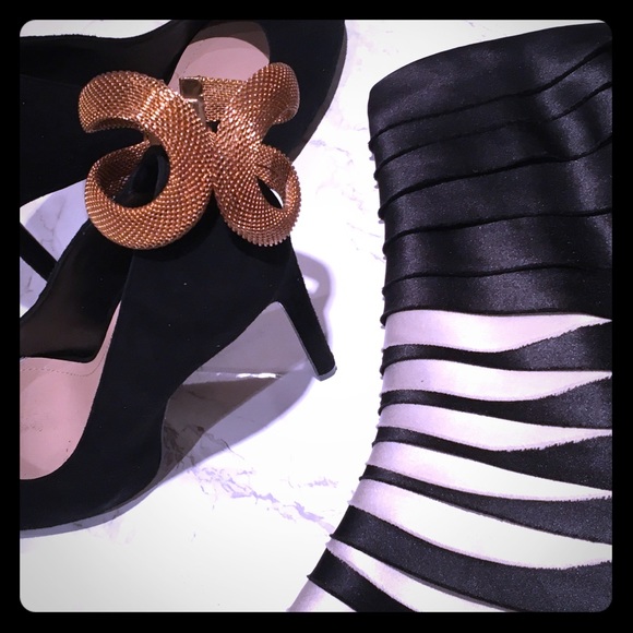 BCBG COCKTAIL DRESS - Picture 2 of 5